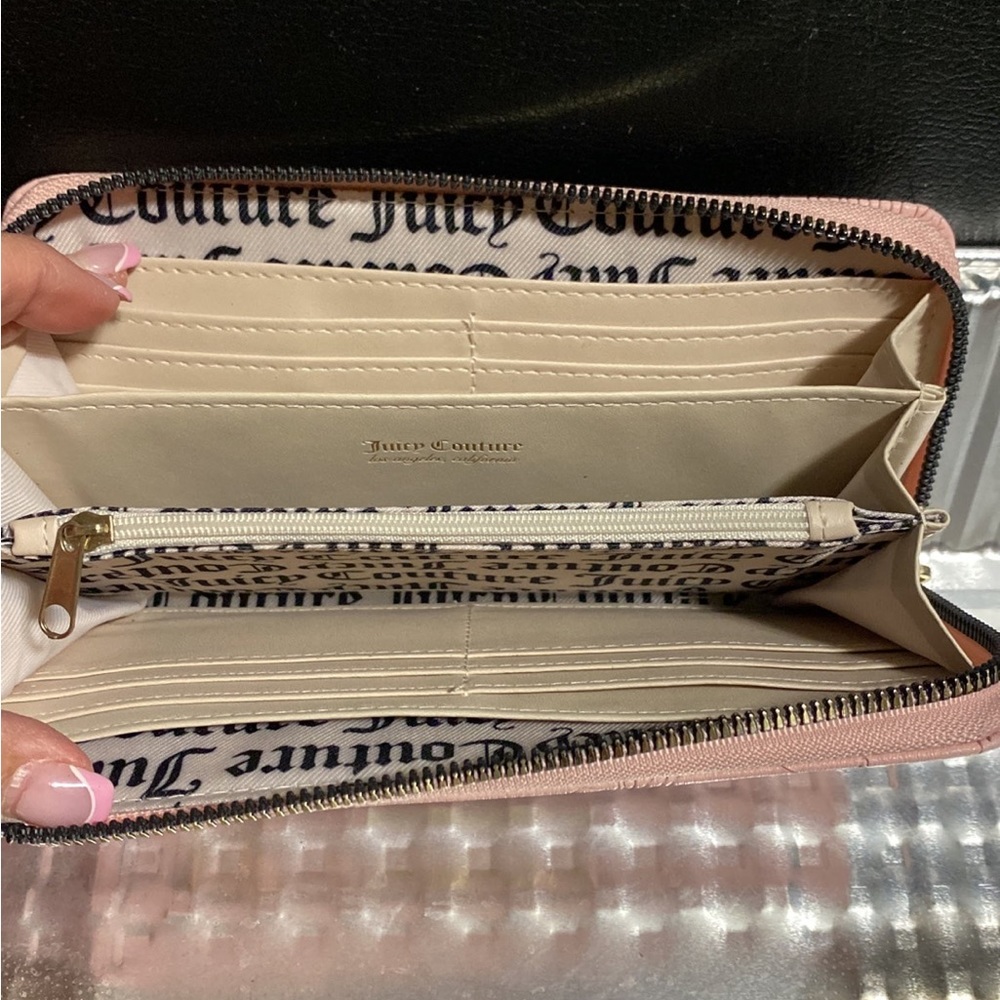 Wallet - Picture 3 of 3
